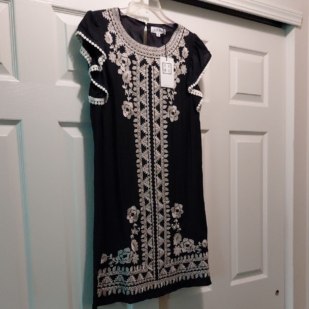 THML Black and White Flutter Sleeve Sheath Dress